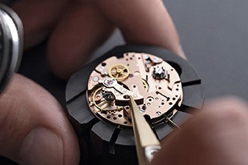 哈尔滨百达翡丽表有水雾维修