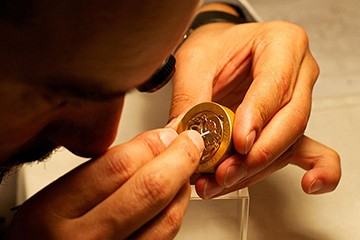 哈尔滨百达翡丽手表官方售后洗油